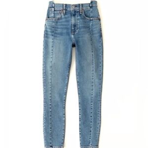NWT Abercrombie High Rise Super Skinny Ankle Size 33